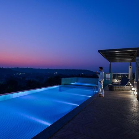 Meritas Auberge Calangute Goa Exteriör bild