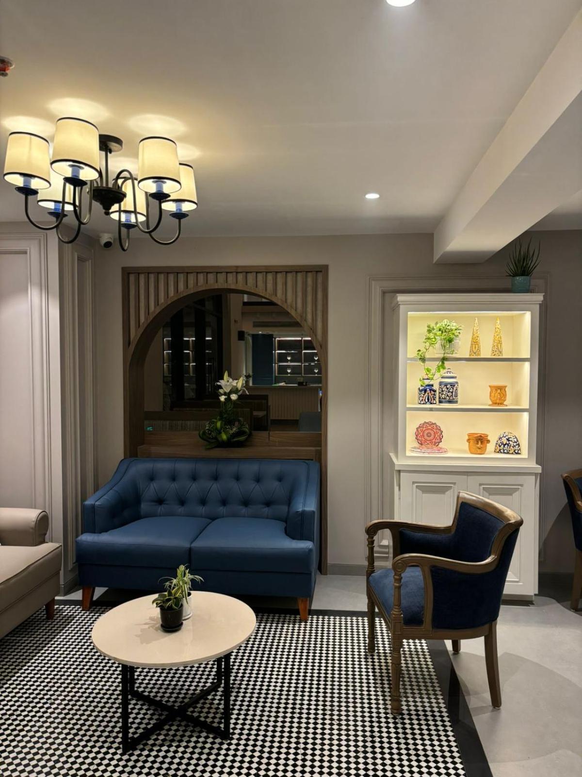 Meritas Auberge Calangute Goa Exteriör bild
