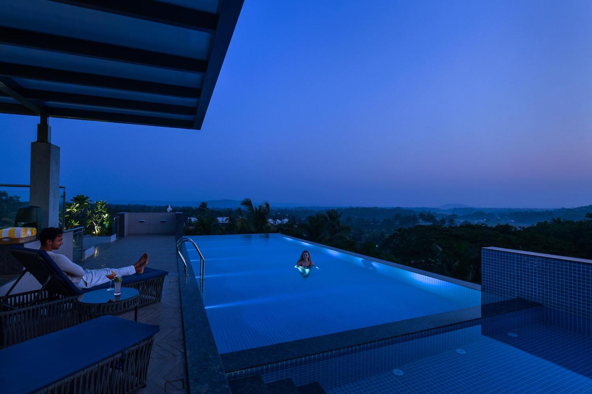 Meritas Auberge Calangute Goa Exteriör bild